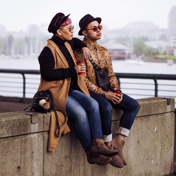 Meet New Poshers, Glenn and Khay - Picture 2 of 4